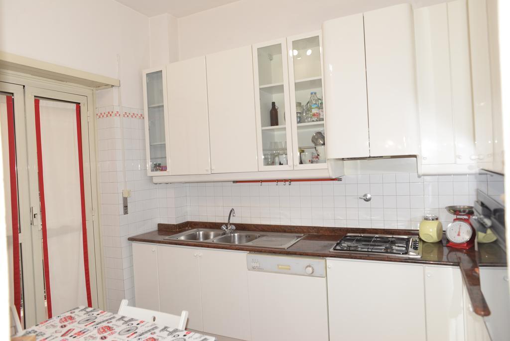 Emilio'S Home Рим Екстериор снимка